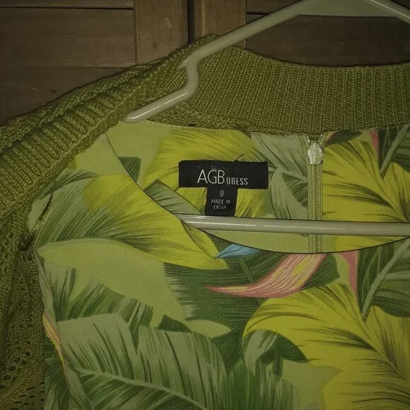 Lot- AGB SZ 8 Tropical Scoop Neck Fitted Short Dress + Open Weave Shrug Vacay ! - Picture 4 of 5